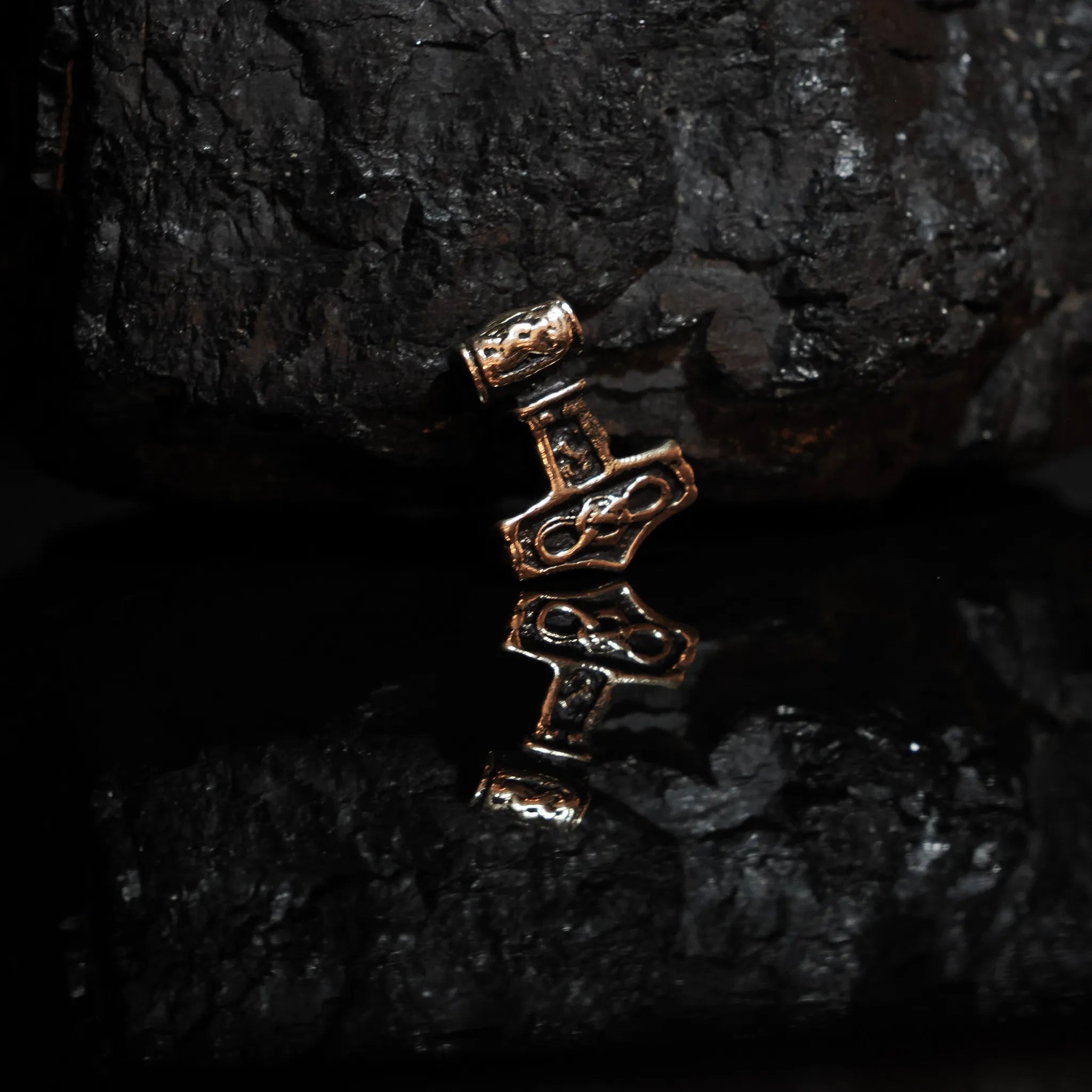 Thor's Hammer Valhalla, bronze