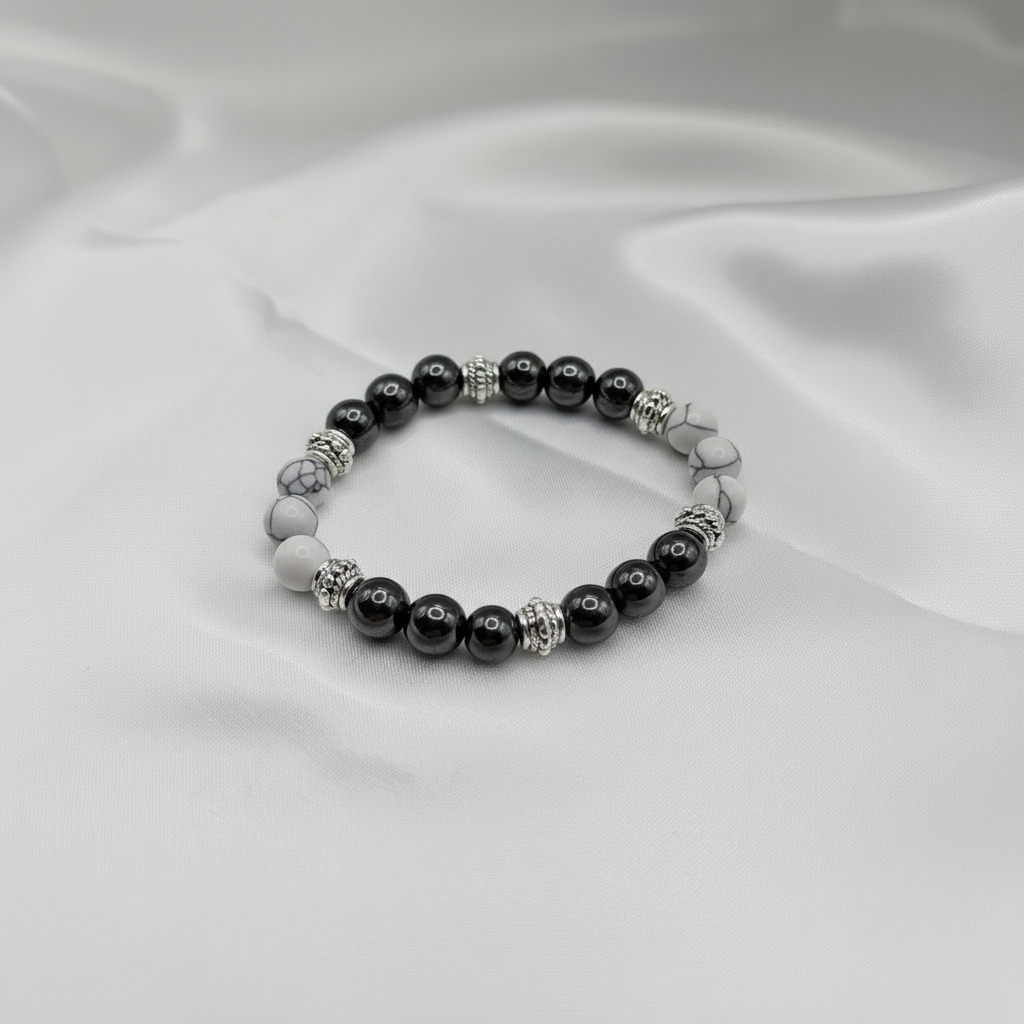 Ljusare elegant armband med onyx och howlite