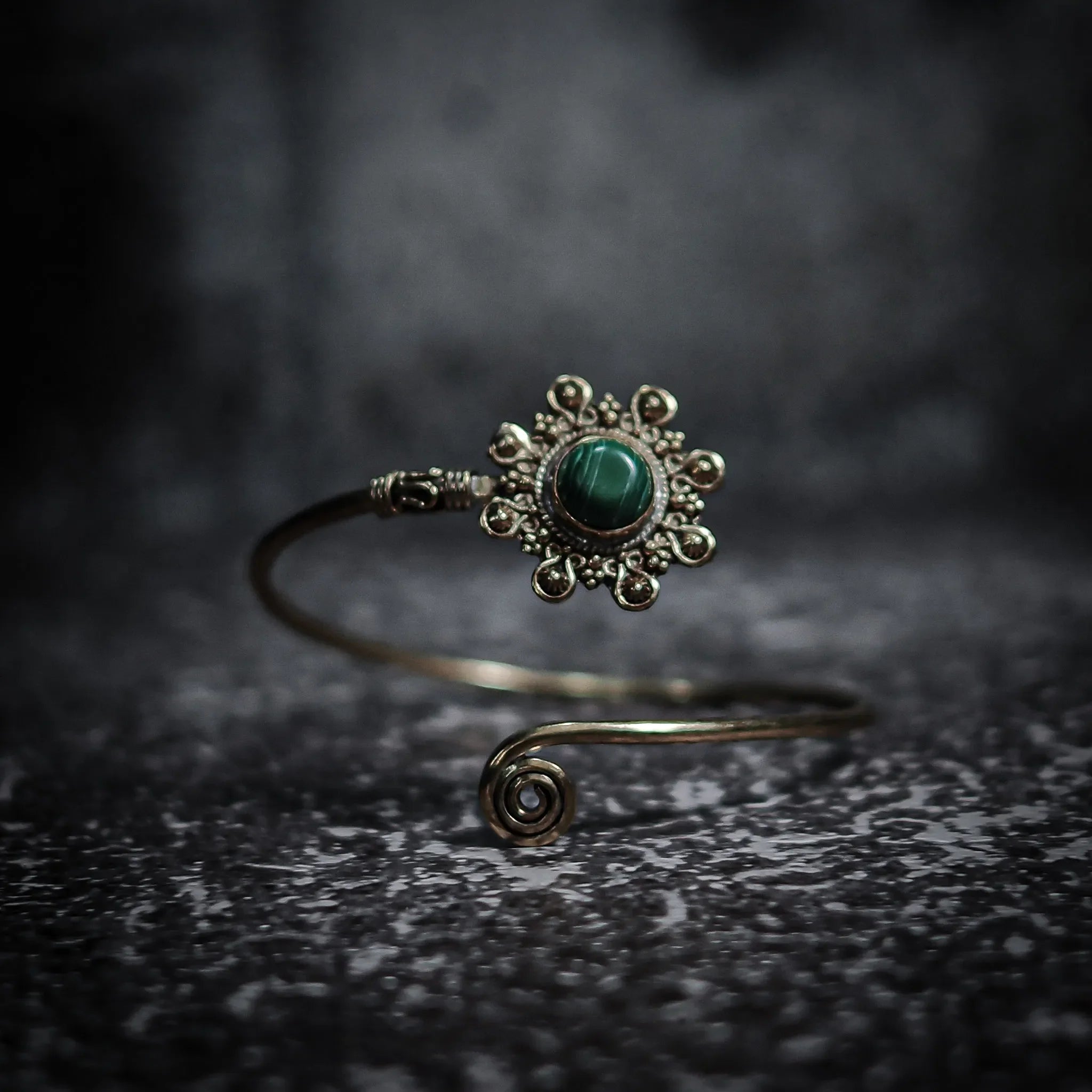 Armband Sol, med halvädelsten