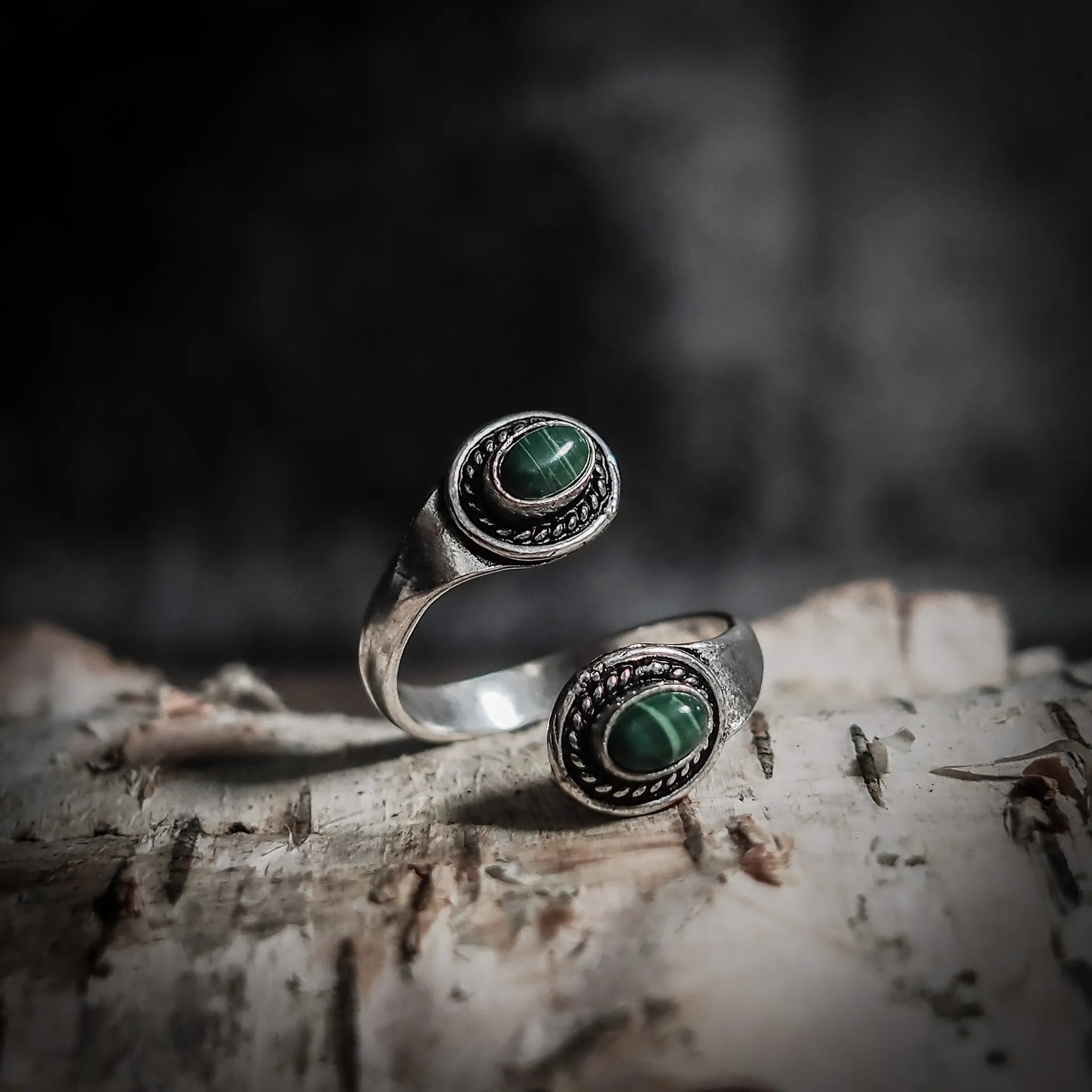 Spiralring med Malakiter