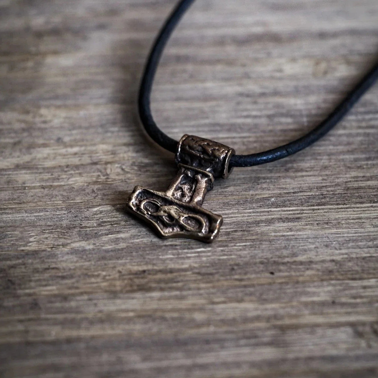 Thor's Hammer Valhalla, bronze