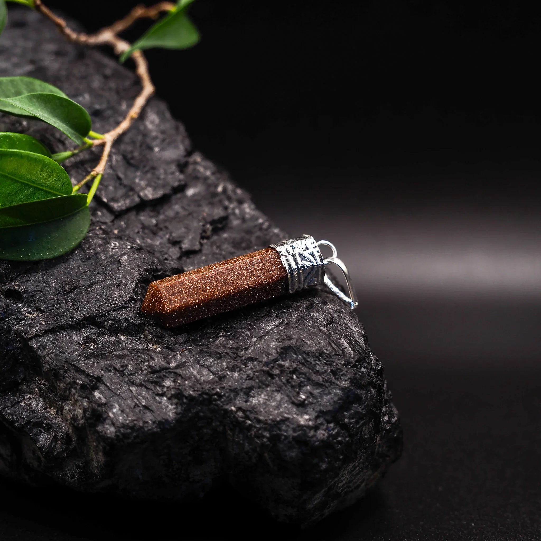 Stone pendant, Red gold stone